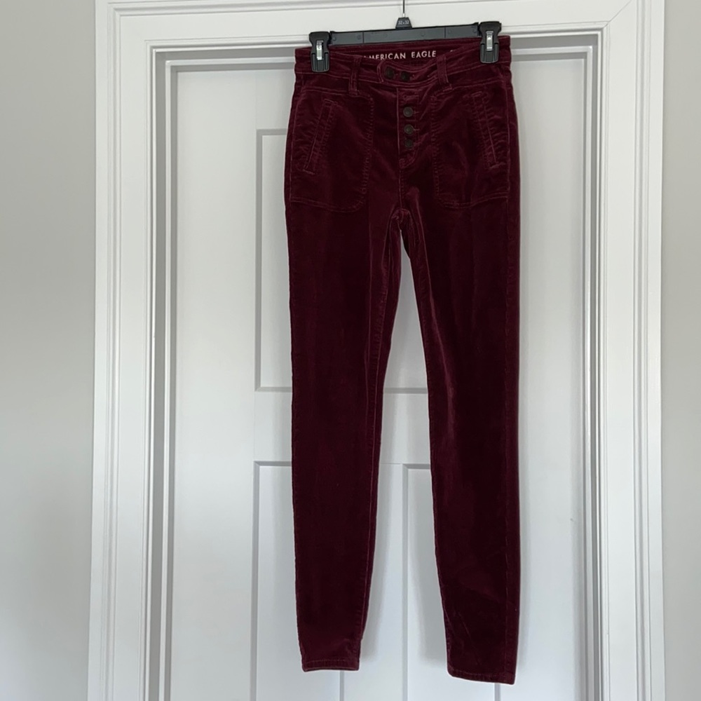American Eagle Sz 0 womens burgundy corduroy pants
